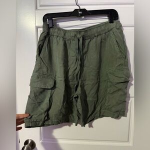 BE COOL Olive Cargo Shorts for women